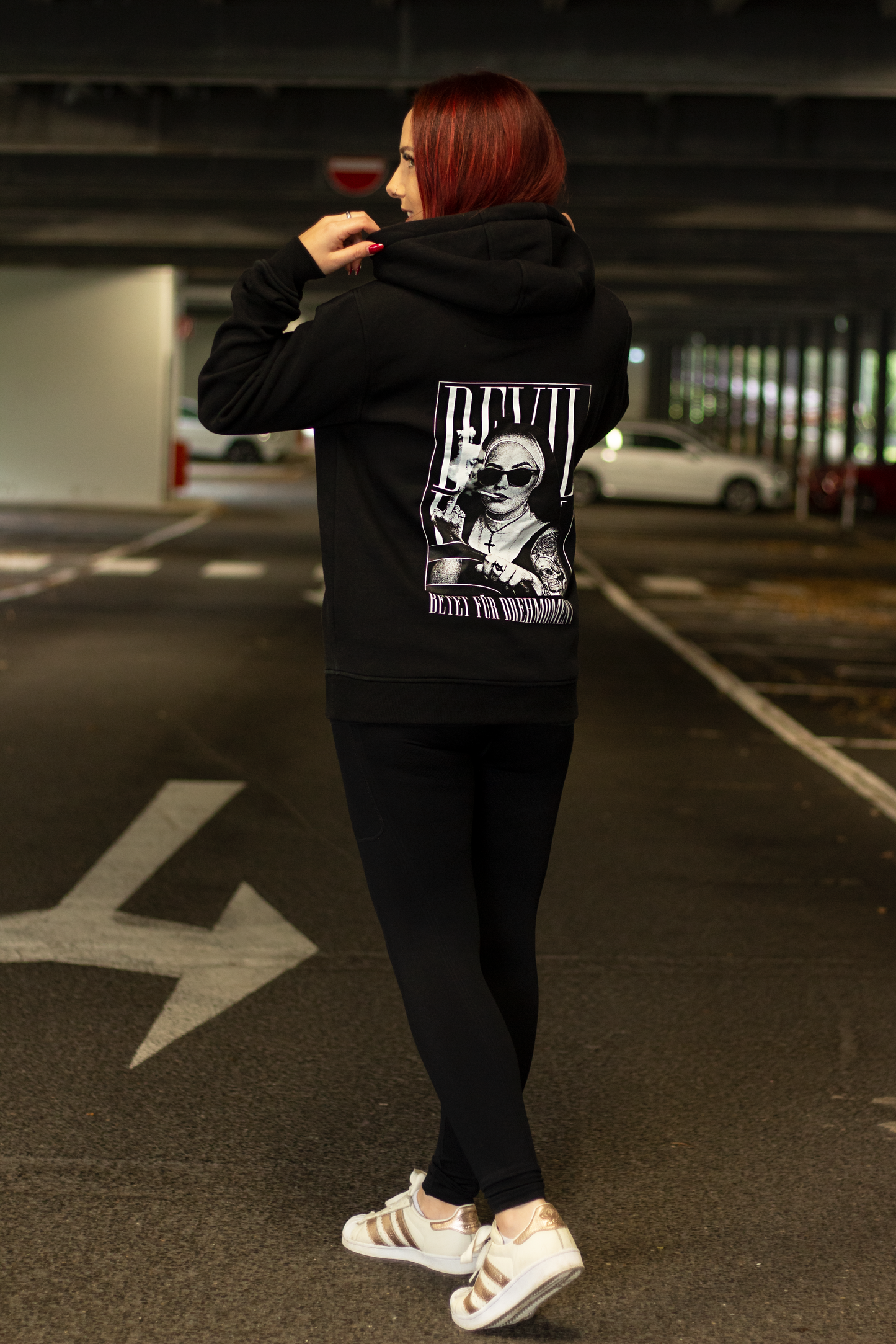 BoostedDevil Unisex Hoodie mit Kapuze " NUN "| Kapuzenpullover aus Baumwolle/ Polyester | Front- und Backprint