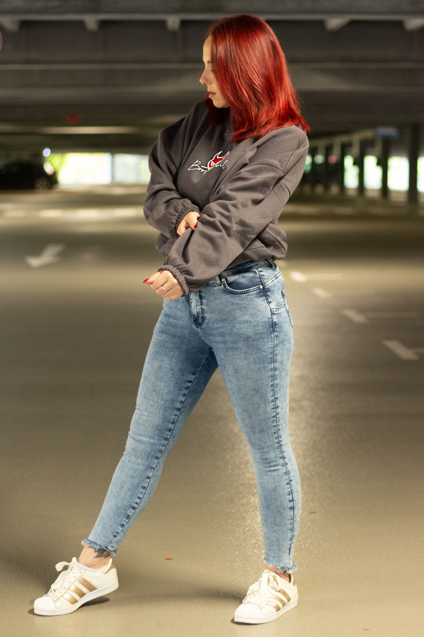 BoostedDevil Oversize Crop Hoodie | Kapuzenpullover aus Baumwolle/ Polyester | Frontprint